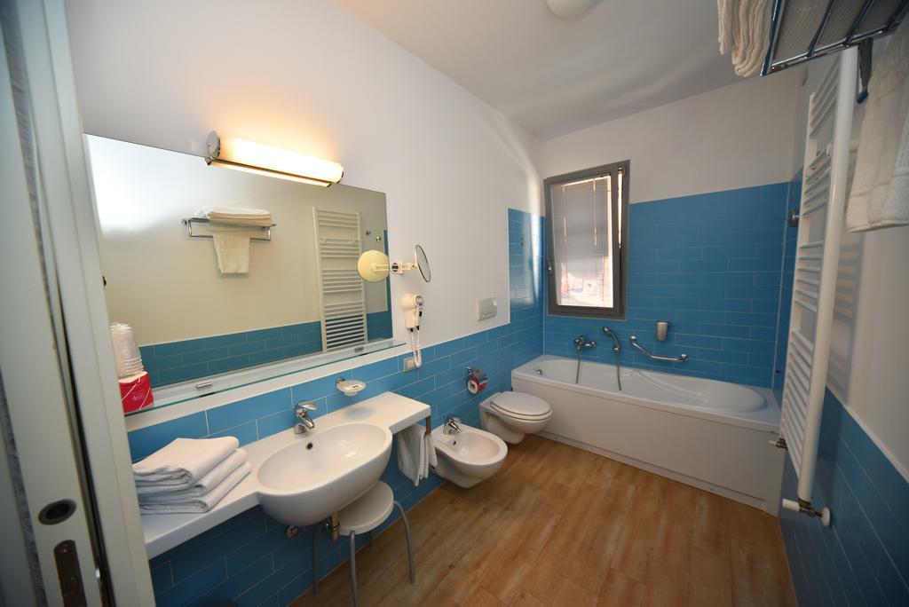 Sound Suite Hotel Riccione Exterior photo